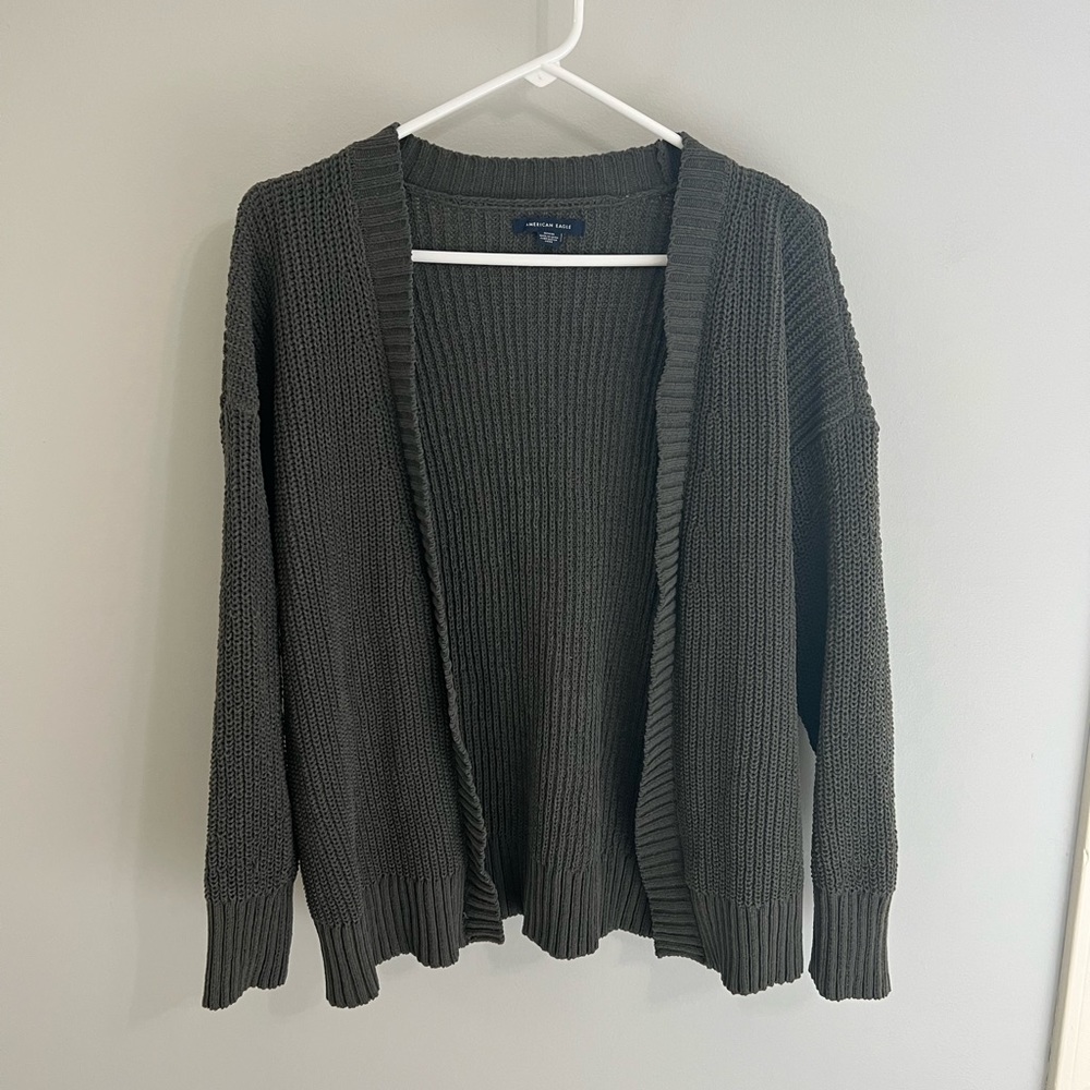 American Eagle Knit Cardigan Sz M